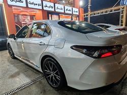 تۆیۆتا کامری